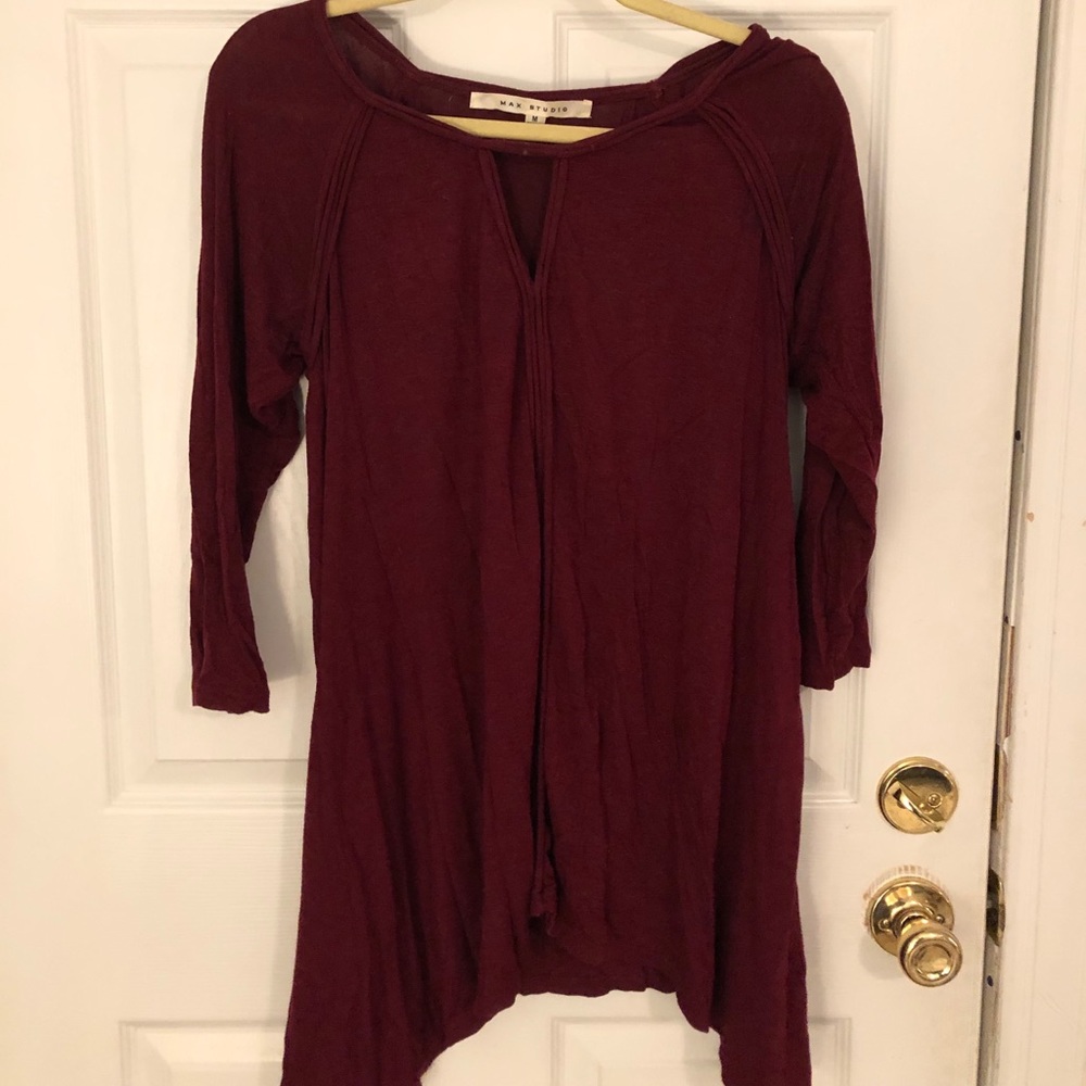 Maroon shirt with cutout V-neck